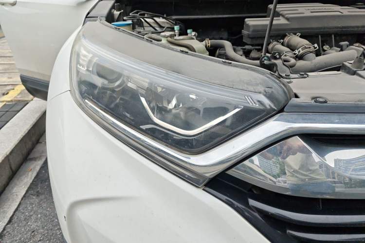 Used Honda CR-V 2017 240TURBO CVT 2WD Comfort Version Right Front Headlight
