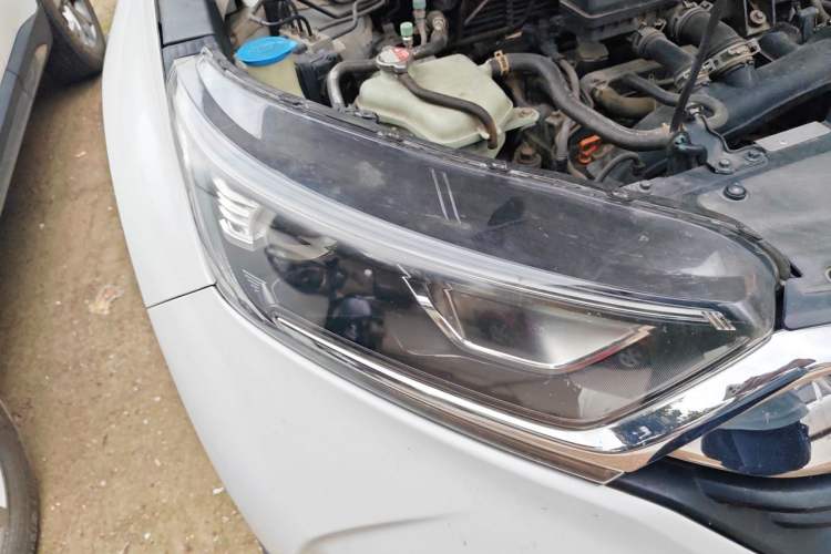 Used Honda CR-V 2017 240TURBO CVT 2WD Comfort Version Right Front Headlight