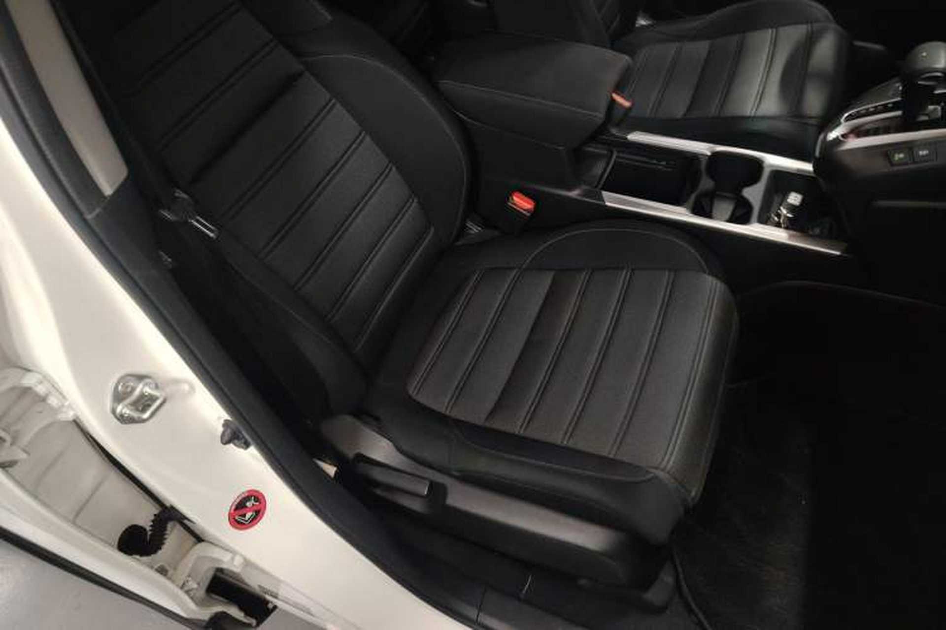 Used Honda CR-V 2017 240TURBO CVT 2WD Urban Edition Right Front Seat