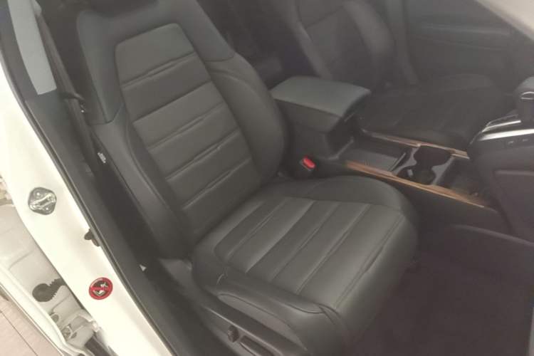 Used Honda CR-V 2017 240TURBO CVT Front-Wheel Drive Fashion Edition Right Front Seat