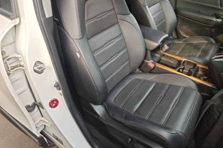 Used Honda CR-V 2017 240TURBO CVT Front-Wheel Drive Fashion Edition Right Front Seat