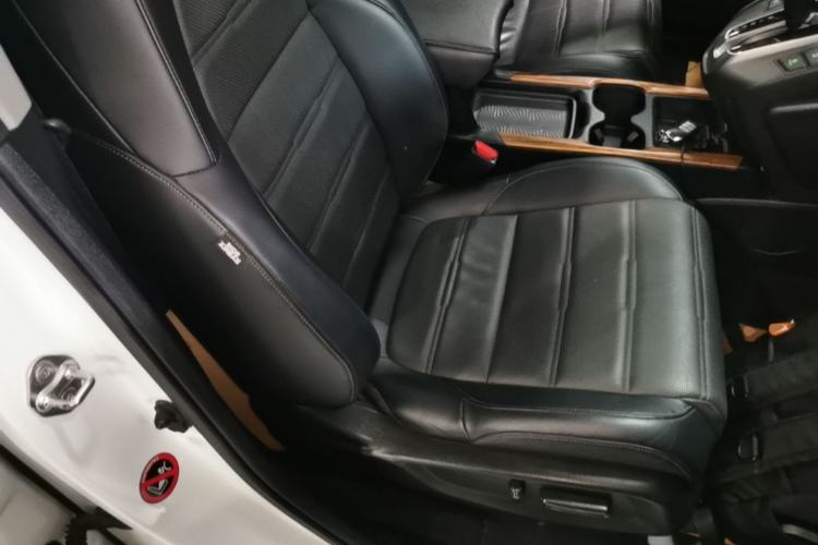 Used Honda CR-V 2017 240TURBO CVT Front-Wheel Drive Fashion Edition Right Front Seat