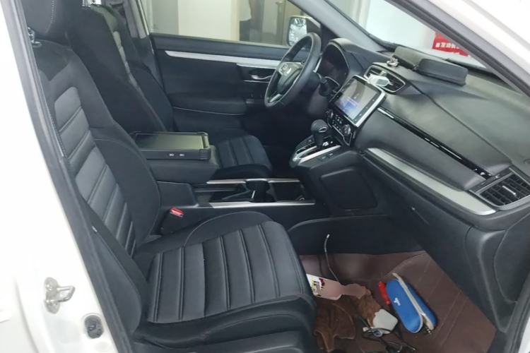 Used Honda CR-V 2017 240TURBO CVT 2WD Urban Edition Right Front Seat