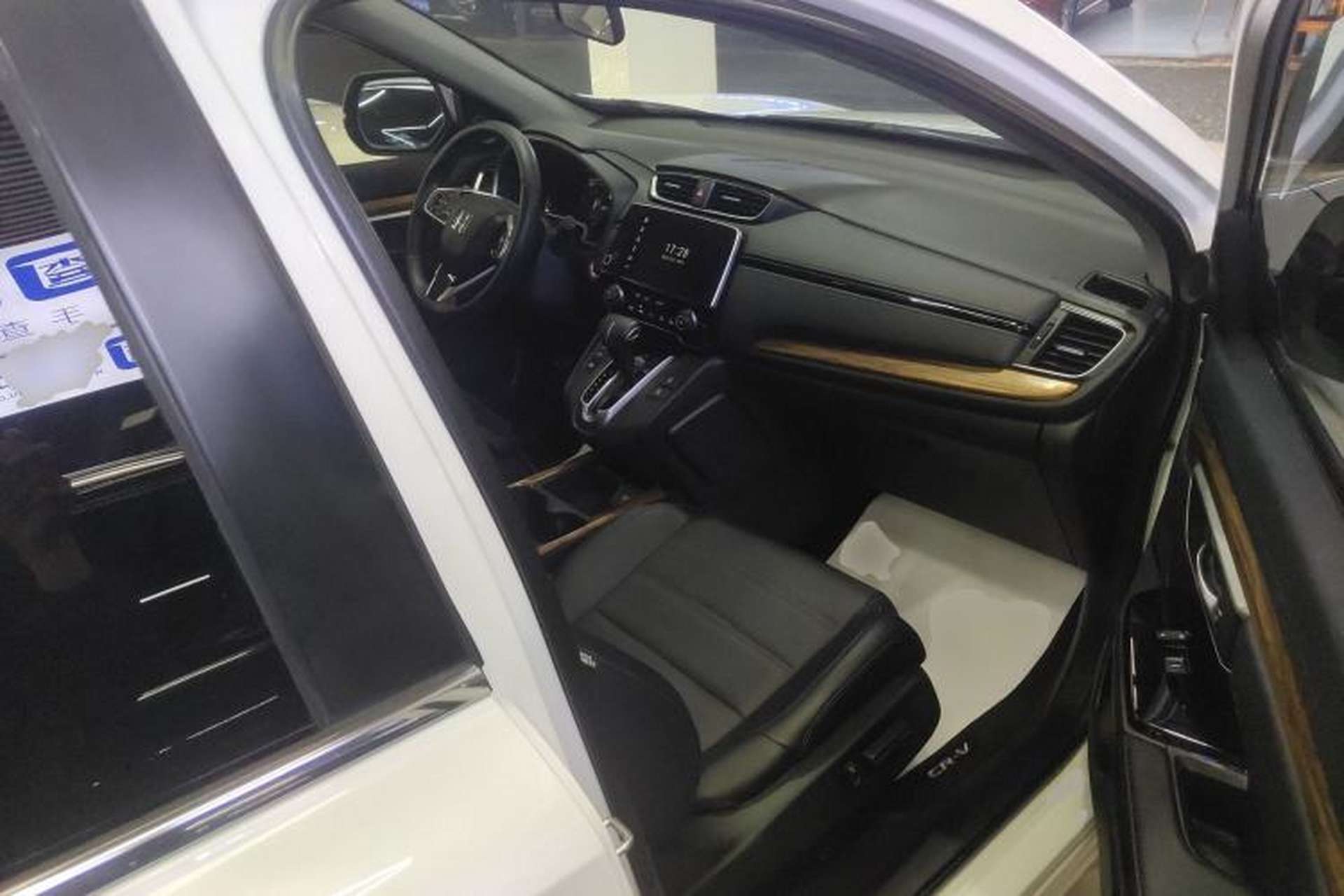 Used Honda CR-V 2017 240TURBO CVT Front-Wheel Drive Fashion Edition Right Front Seat