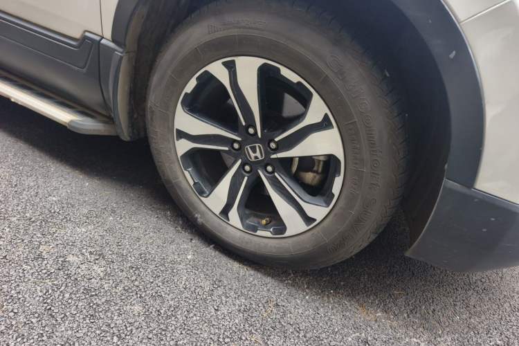 Used Honda CR-V 2017 240TURBO CVT 2WD Comfort Version Right Front Wheel Hub