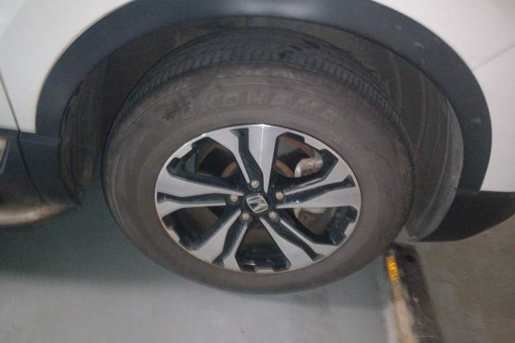 Used Honda CR-V 2017 240TURBO CVT 2WD Comfort Version Right Front Wheel Hub