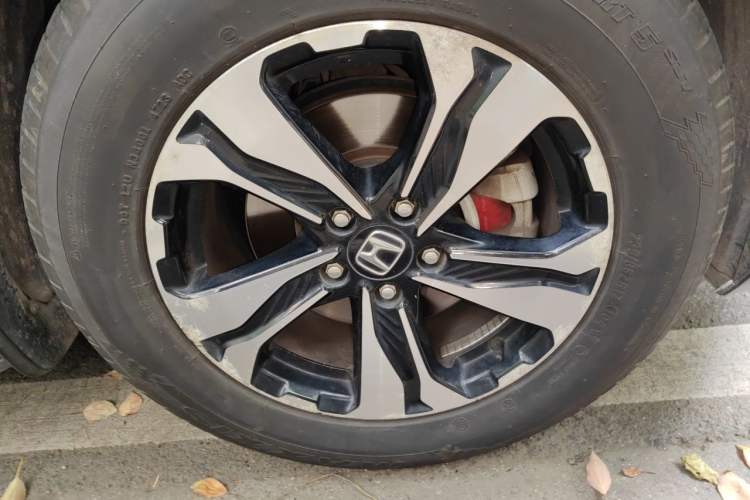 Used Honda CR-V 2017 240TURBO CVT Front-Wheel Drive Fashion Edition Right Front Wheel Hub