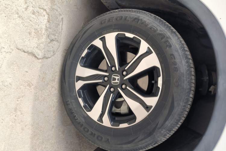 Used Honda CR-V 2017 240TURBO CVT Front-Wheel Drive Fashion Edition Right Front Wheel Hub