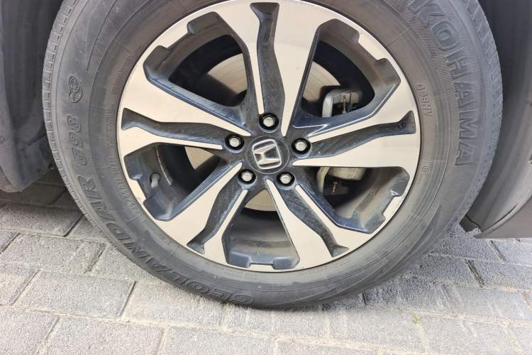 Used Honda CR-V 2017 240TURBO CVT Front-Wheel Drive Fashion Edition Right Front Wheel Hub