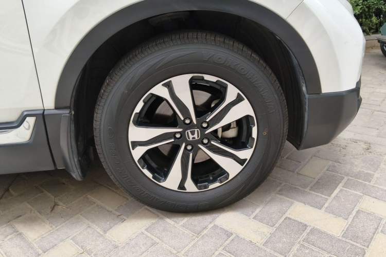 Used Honda CR-V 2017 240TURBO CVT Front-Wheel Drive Fashion Edition Right Front Wheel Hub