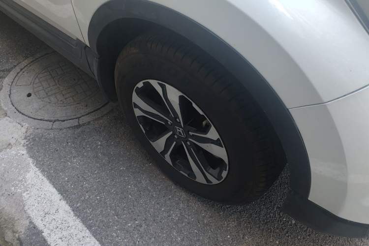 Used Honda CR-V 2017 240TURBO CVT 2WD Comfort Version Right Front Wheel Hub