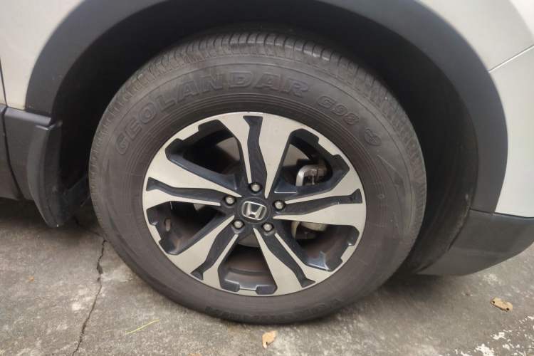 Used Honda CR-V 2017 240TURBO CVT 2WD Urban Edition Right Front Wheel Hub