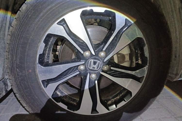 Used Honda CR-V 2017 240TURBO CVT Front-Wheel Drive Fashion Edition Right Front Wheel Hub
