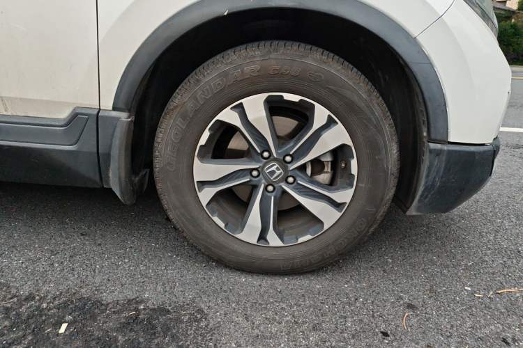 Used Honda CR-V 2017 240TURBO CVT 2WD Comfort Version Right Front Wheel Hub