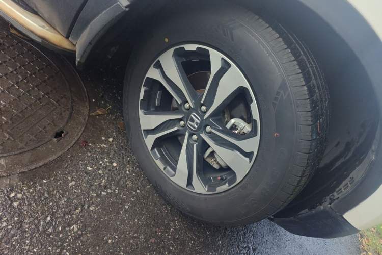 Used Honda CR-V 2017 240TURBO CVT Front-Wheel Drive Fashion Edition Right Front Wheel Hub