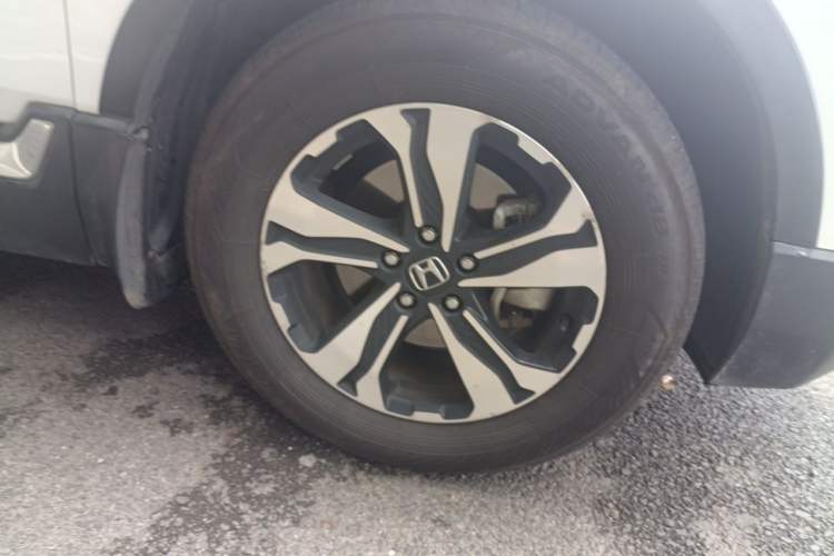 Used Honda CR-V 2017 240TURBO CVT Front-Wheel Drive Fashion Edition Right Front Wheel Hub