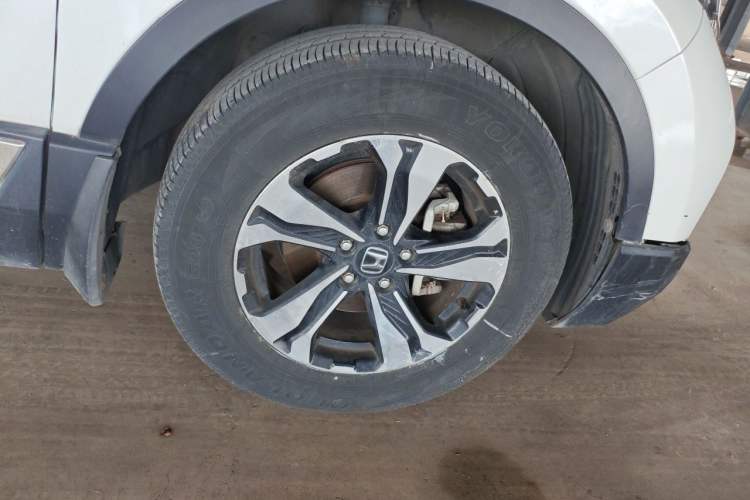 Used Honda CR-V 2017 240TURBO CVT 2WD Urban Edition Right Front Wheel Hub