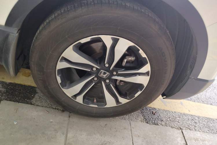 Used Honda CR-V 2017 240TURBO CVT Front-Wheel Drive Fashion Edition Right Front Wheel Hub
