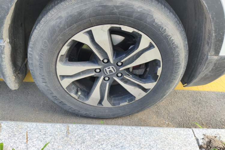Used Honda CR-V 2017 240TURBO CVT Front-Wheel Drive Fashion Edition Right Front Wheel Hub