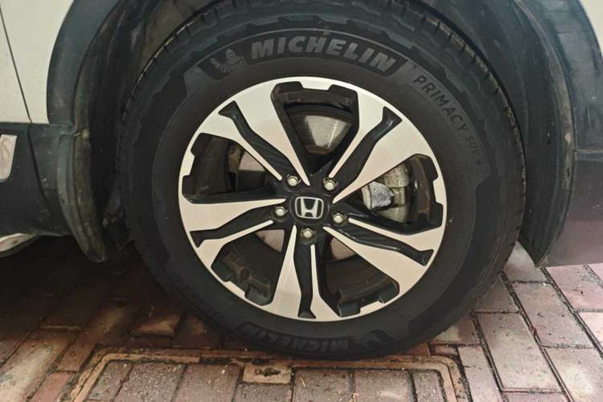 Used Honda CR-V 2017 240TURBO CVT Front-Wheel Drive Fashion Edition Right Front Wheel Hub