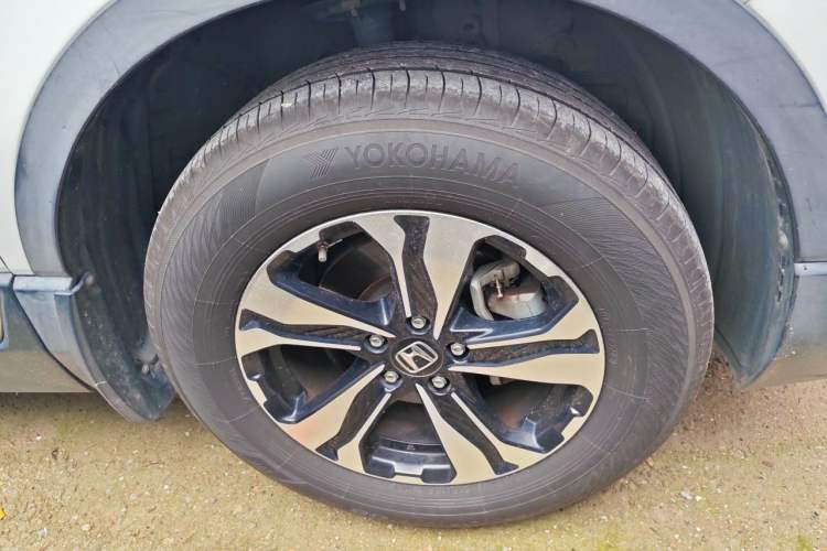 Used Honda CR-V 2017 240TURBO CVT 2WD Comfort Version Right Front Wheel Hub