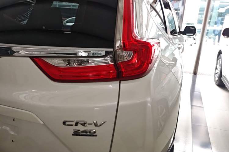 Used Honda CR-V 2017 240TURBO CVT Front-Wheel Drive Fashion Edition Right Rear Taillight