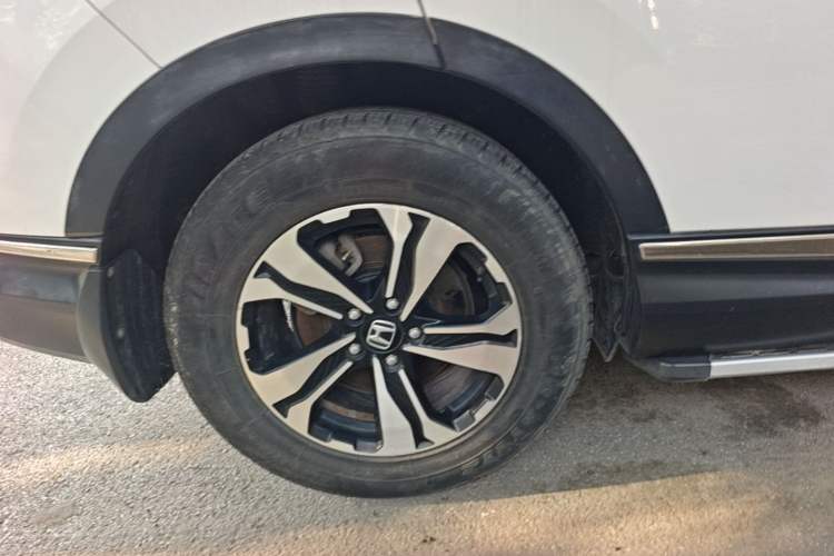 Used Honda CR-V 2017 240TURBO CVT 2WD Comfort Version Right Rear Wheel Hub