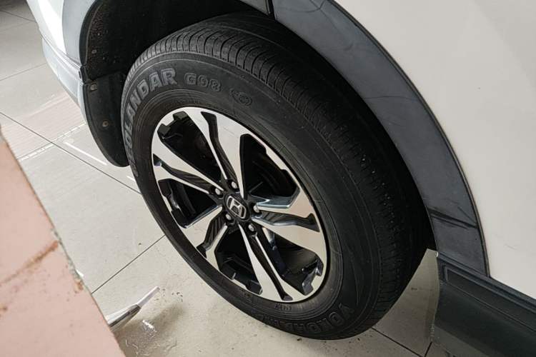 Used Honda CR-V 2017 240TURBO CVT 2WD Comfort Version Right Rear Wheel Hub