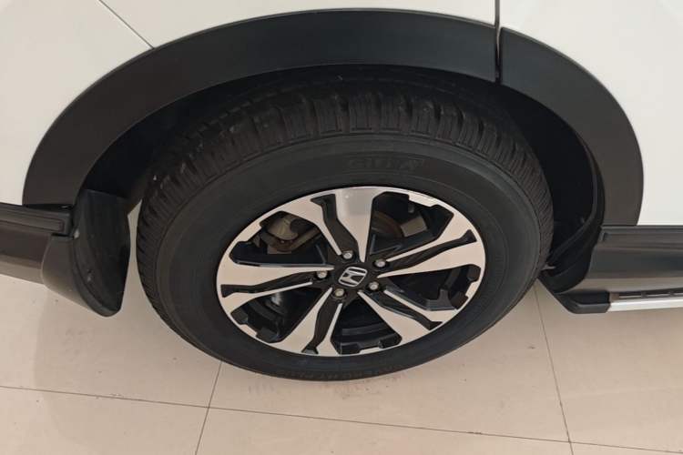 Used Honda CR-V 2017 240TURBO CVT 2WD Comfort Version Right Rear Wheel Hub