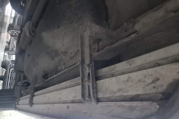 Used Honda CR-V 2017 240TURBO CVT 2WD Comfort Version Right Side Sill