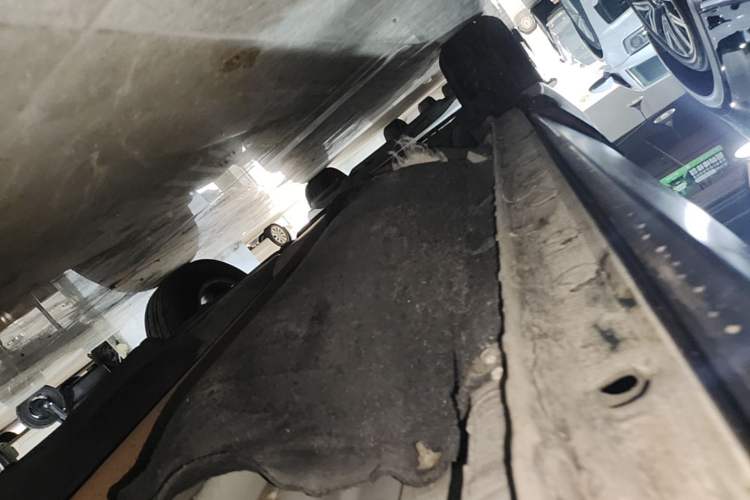 Used Honda CR-V 2017 240TURBO CVT 2WD Urban Edition Right Side Sill