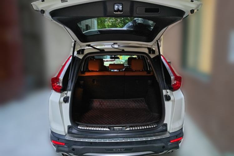 Used Honda CR-V 2017 240TURBO CVT 2WD Urban Edition Trunk