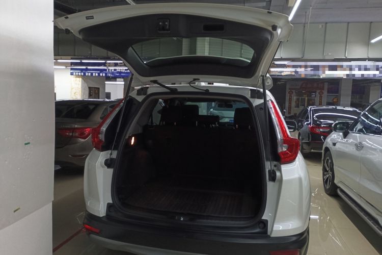 Used Honda CR-V 2017 Hybrid 2.0L Pure Speed Edition Trunk