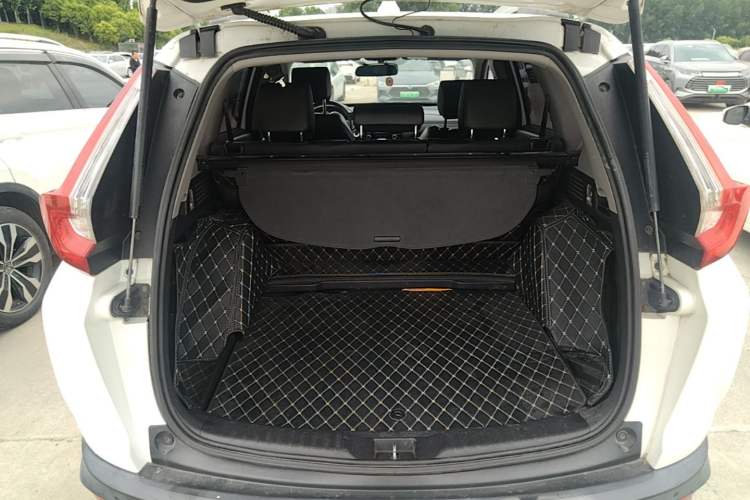 Used Honda CR-V 2017 240TURBO CVT Front-Wheel Drive Fashion Edition Trunk