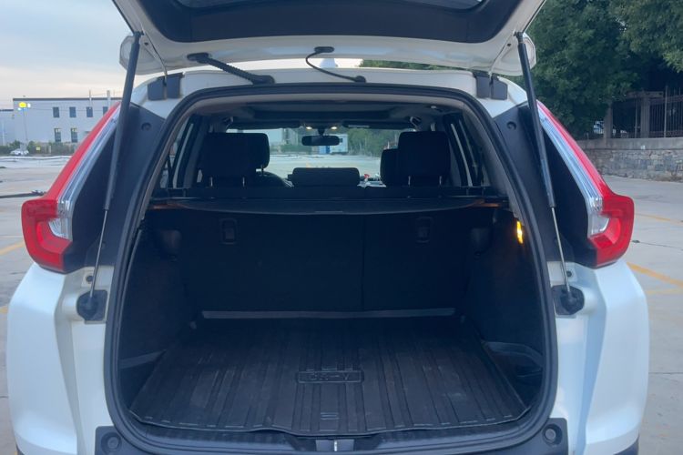 Used Honda CR-V 2017 Hybrid 2.0L Pure Speed Edition Trunk