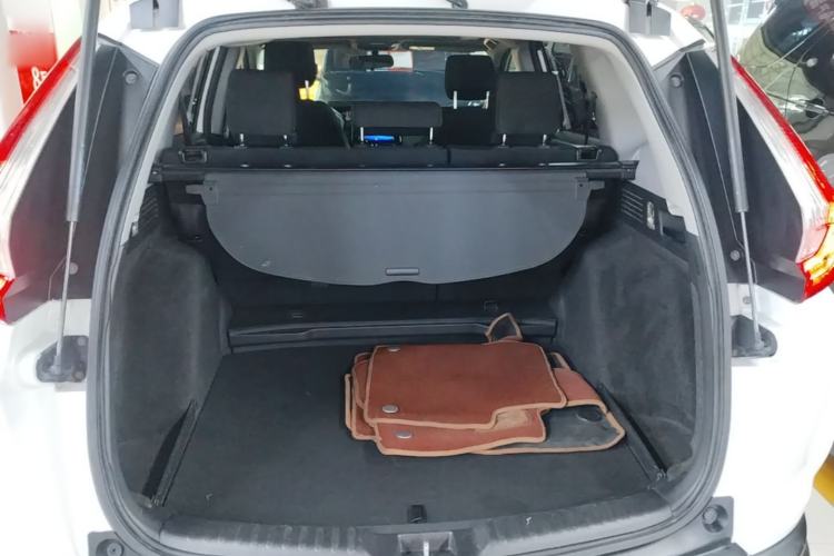 Used Honda CR-V 2017 240TURBO CVT 2WD Urban Edition Trunk