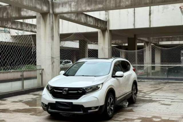 Honda CR-V 2017 240TURBO CVT 2WD Urban Edition مستعملة