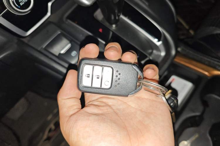 Used Honda CR-V 2017 240TURBO CVT Front-Wheel Drive Fashion Edition Vehicle Key