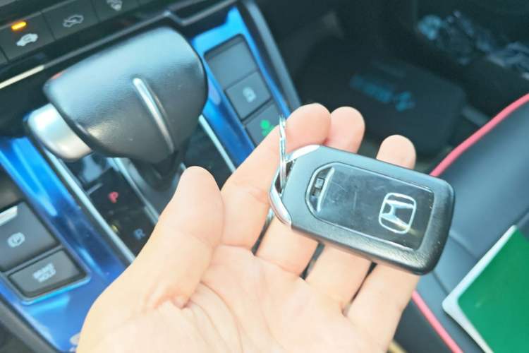 Used Honda CR-V 2017 240TURBO CVT Front-Wheel Drive Fashion Edition Vehicle Key