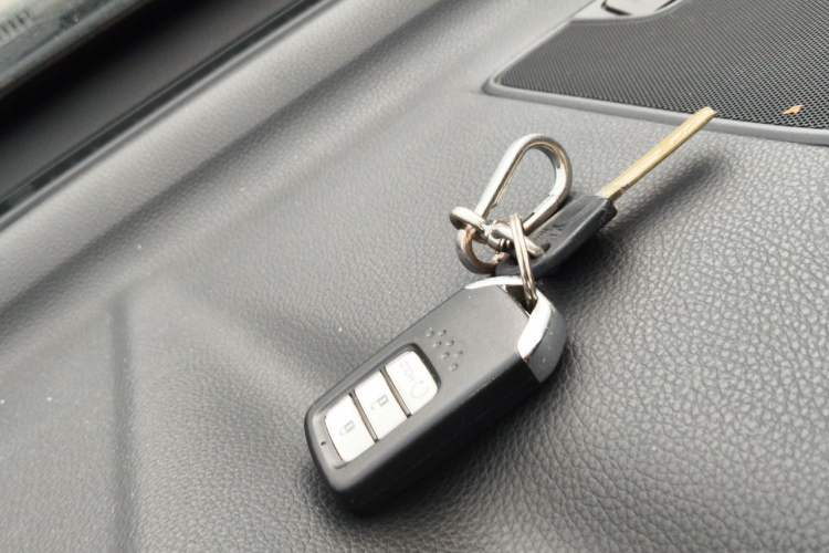 Used Honda CR-V 2017 240TURBO CVT 2WD Urban Edition Vehicle Key