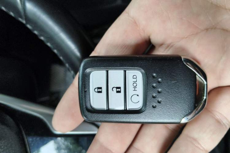 Used Honda CR-V 2017 240TURBO CVT Front-Wheel Drive Fashion Edition Vehicle Key