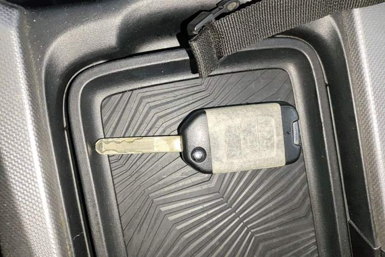 Used Honda CR-V 2017 240TURBO CVT 2WD Comfort Version Vehicle Key