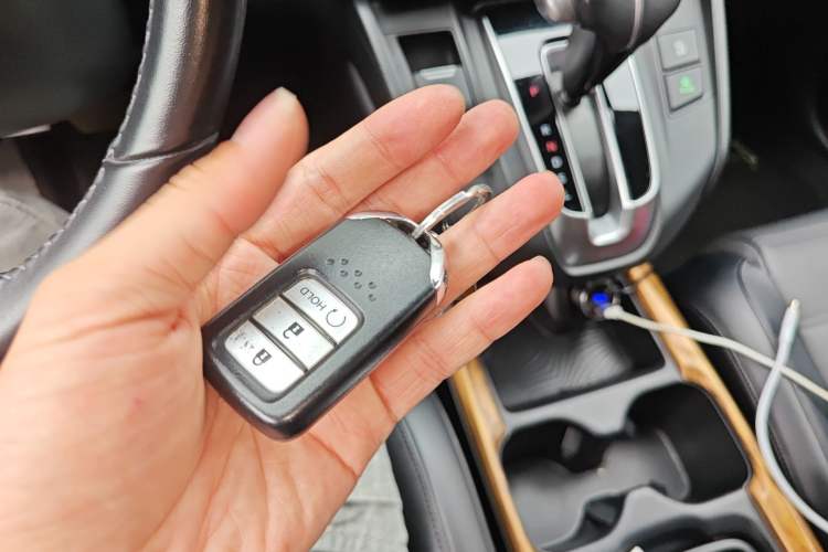 Used Honda CR-V 2017 240TURBO CVT Front-Wheel Drive Fashion Edition Vehicle Key