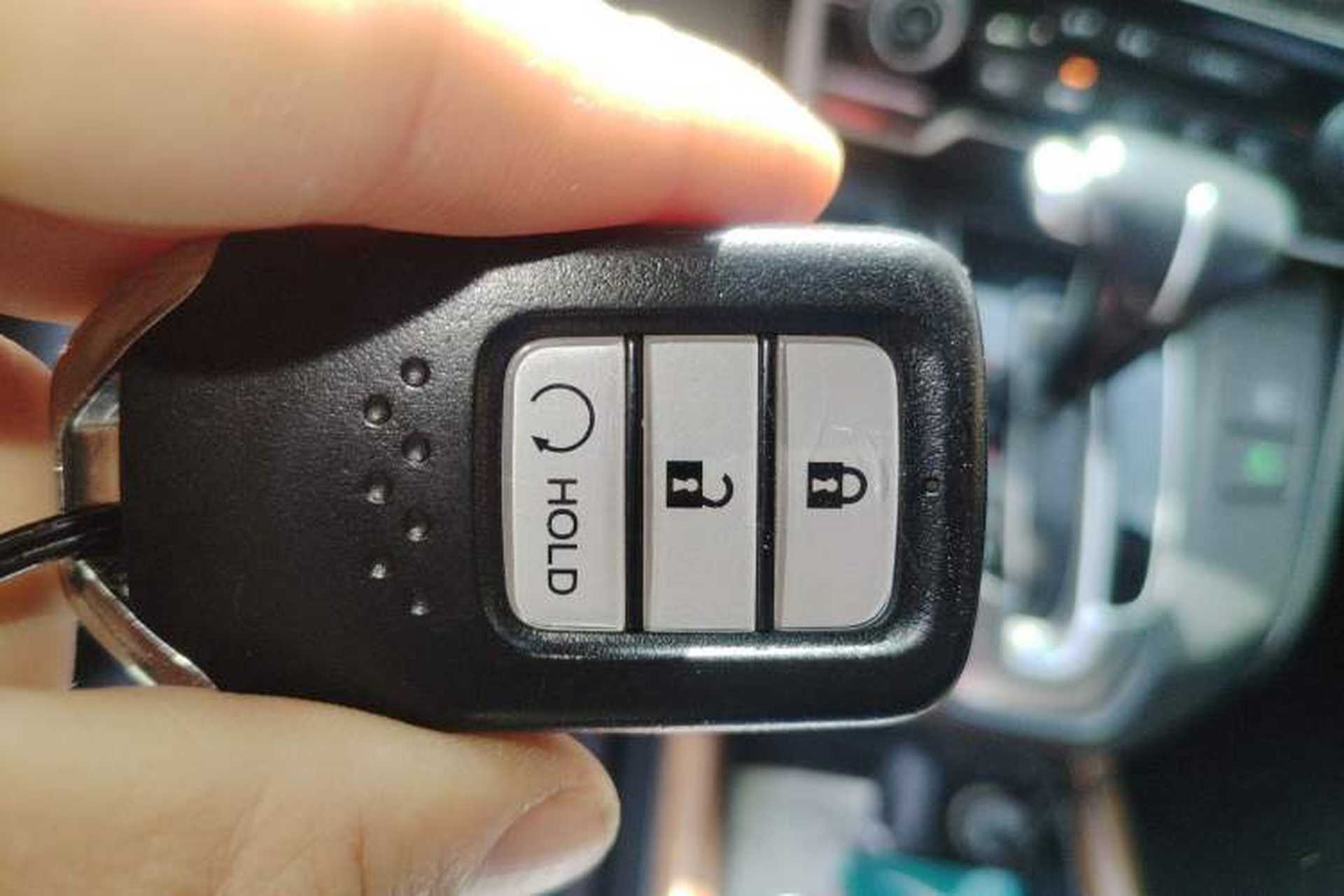 Used Honda CR-V 2017 240TURBO CVT Front-Wheel Drive Fashion Edition Vehicle Key