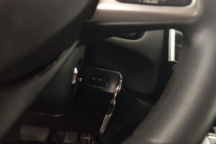 Used Honda CR-V 2017 240TURBO CVT 2WD Comfort Version Vehicle Key