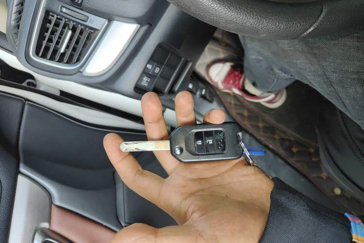 Used Honda CR-V 2017 240TURBO CVT 2WD Comfort Version Vehicle Key
