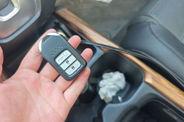 Used Honda CR-V 2017 240TURBO CVT Front-Wheel Drive Fashion Edition Vehicle Key