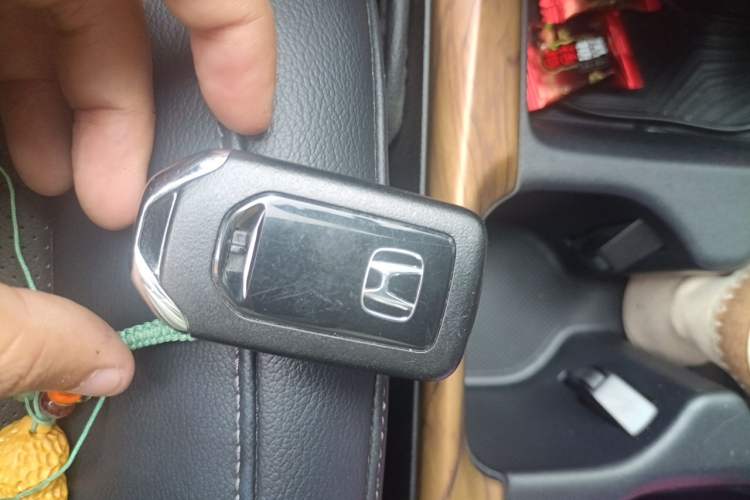 Used Honda CR-V 2017 240TURBO CVT Front-Wheel Drive Fashion Edition Vehicle Key