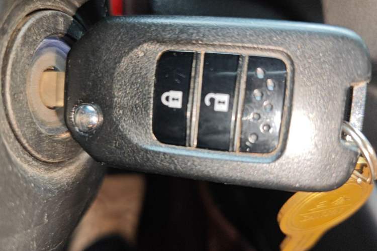 Used Honda CR-V 2017 240TURBO CVT 2WD Comfort Version Vehicle Key