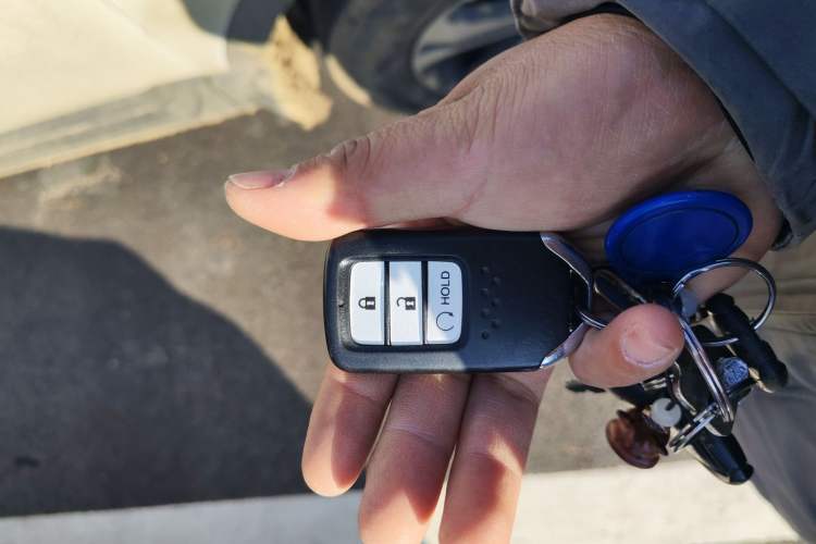 Used Honda CR-V 2017 240TURBO CVT 2WD Urban Edition Vehicle Key